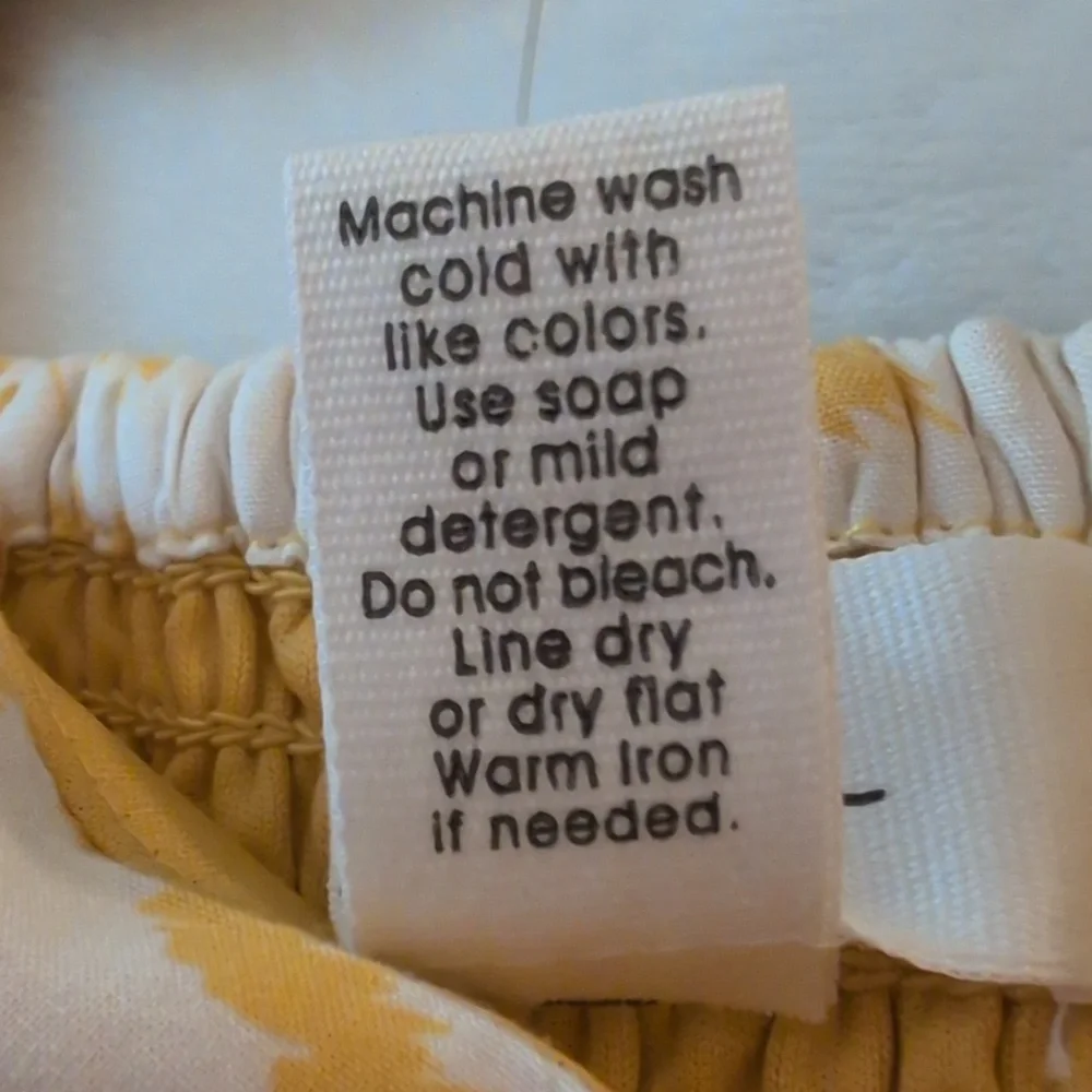 Yellow and White Floral Sundress with Tie Straps - Picture 15 of 15